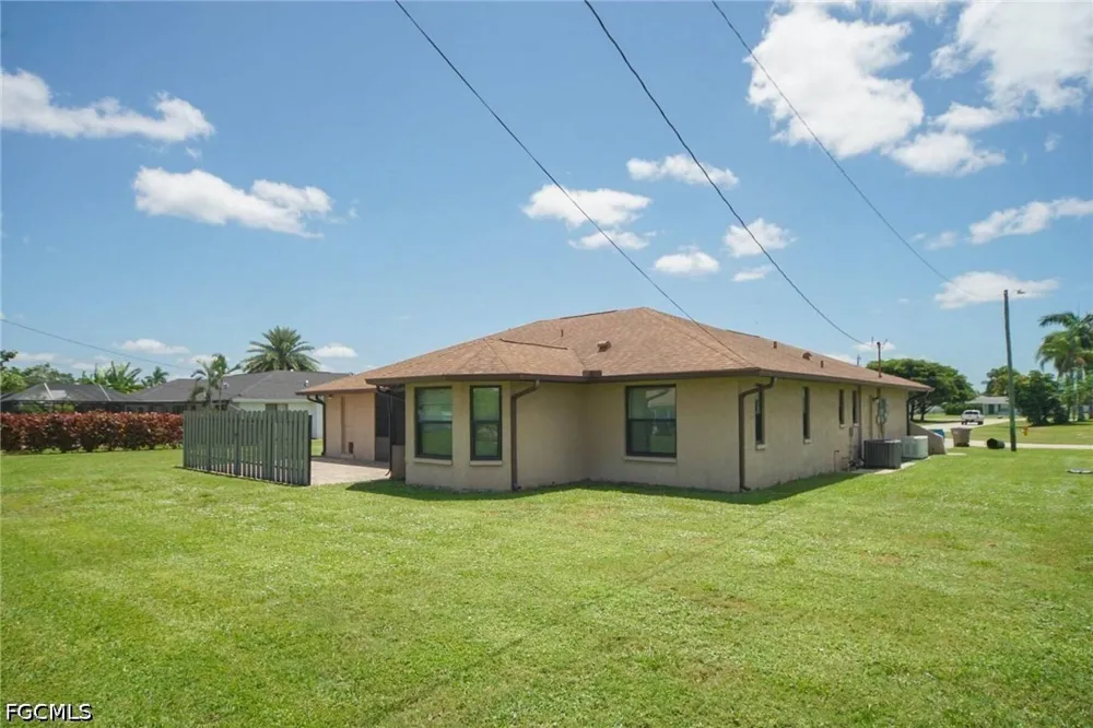 SE 26th Terrace Cape Coral, FL 33904