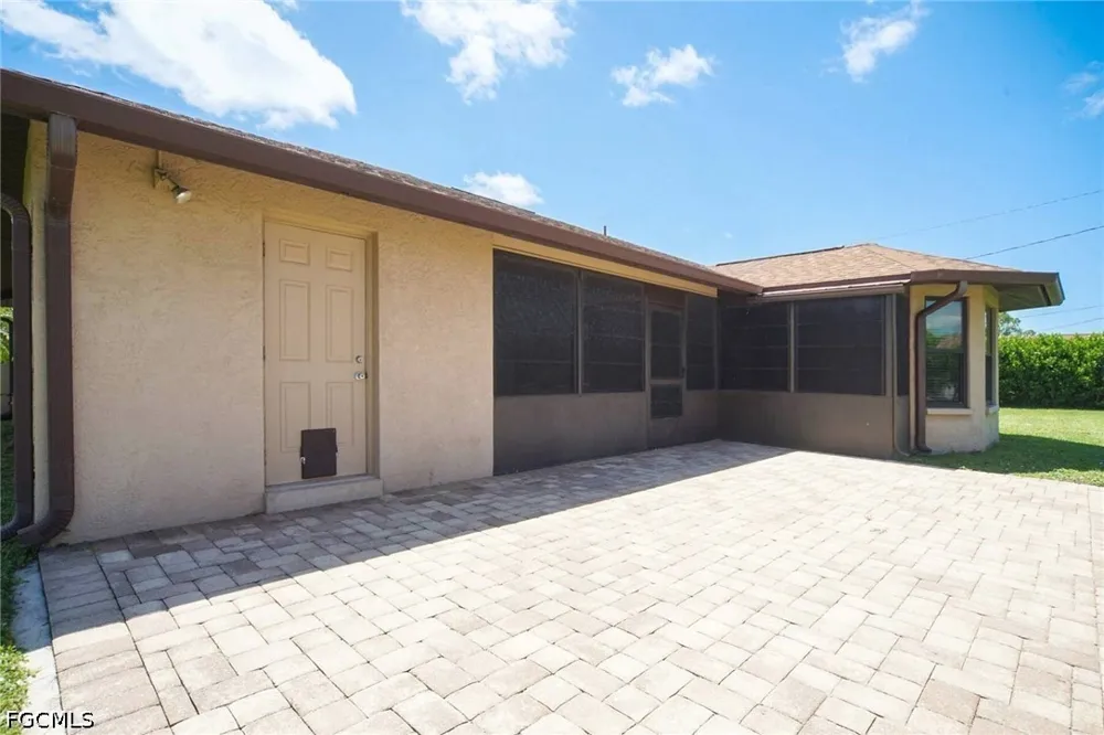 SE 26th Terrace Cape Coral, FL 33904