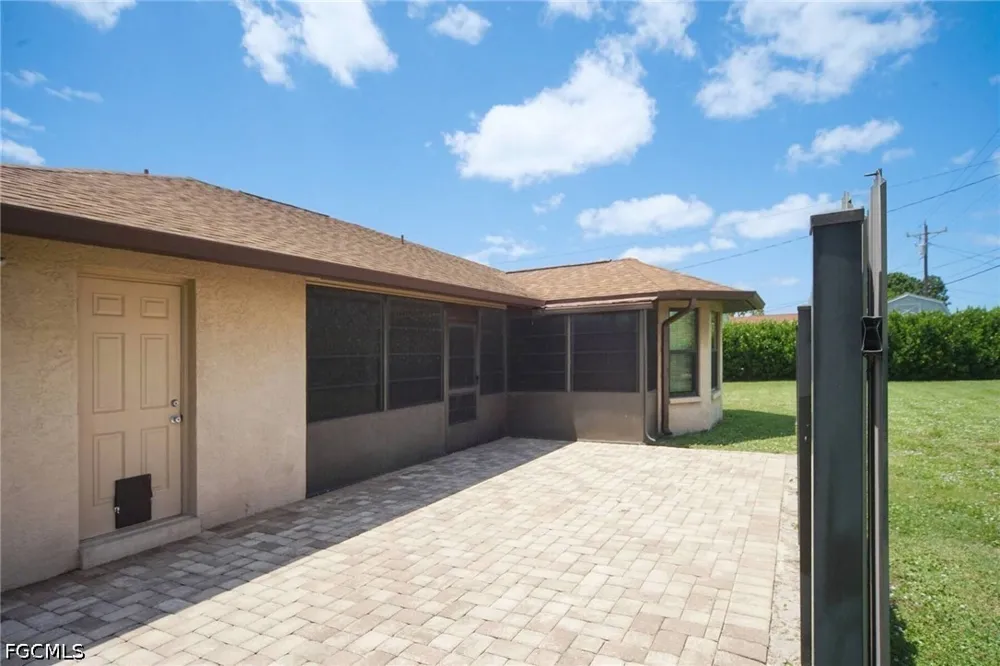 SE 26th Terrace Cape Coral, FL 33904