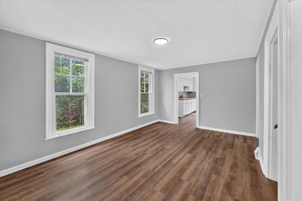 611 Oakhill Avenue Jackson, MI 49201