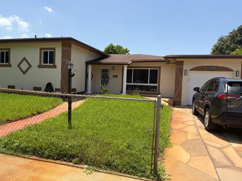 655 W MELROSE CIRCLE