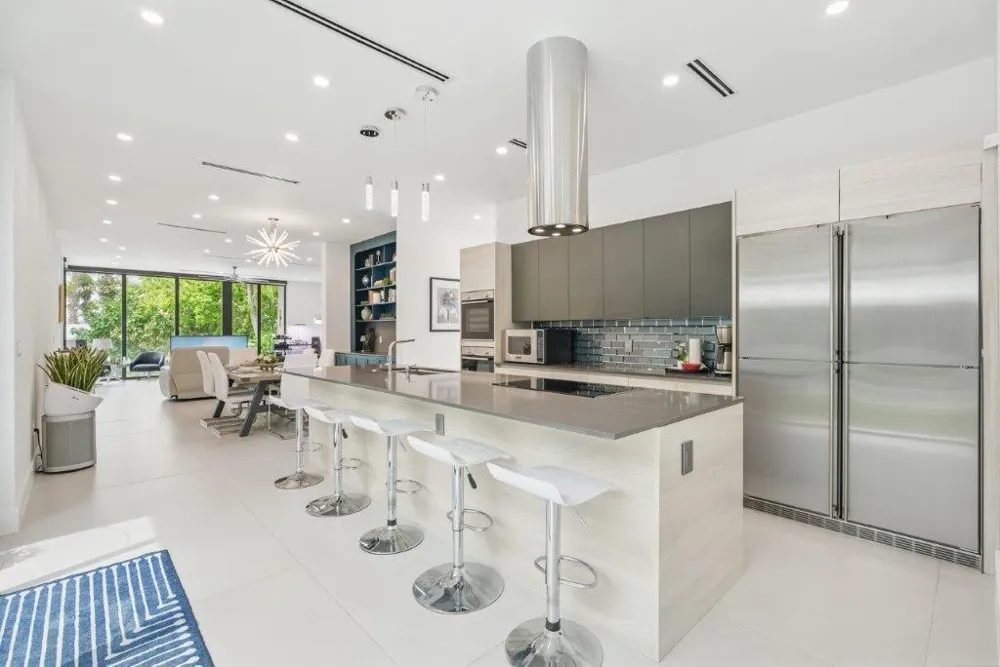 1845 NE 124TH STREET North Miami, FL 33181
