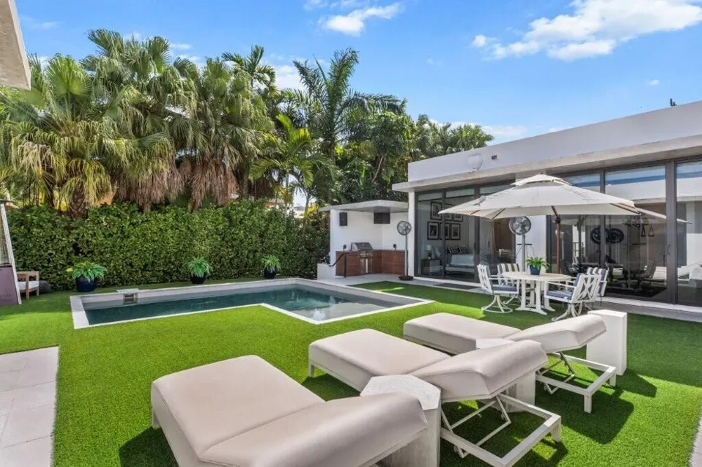 1845 NE 124TH STREET North Miami, FL 33181