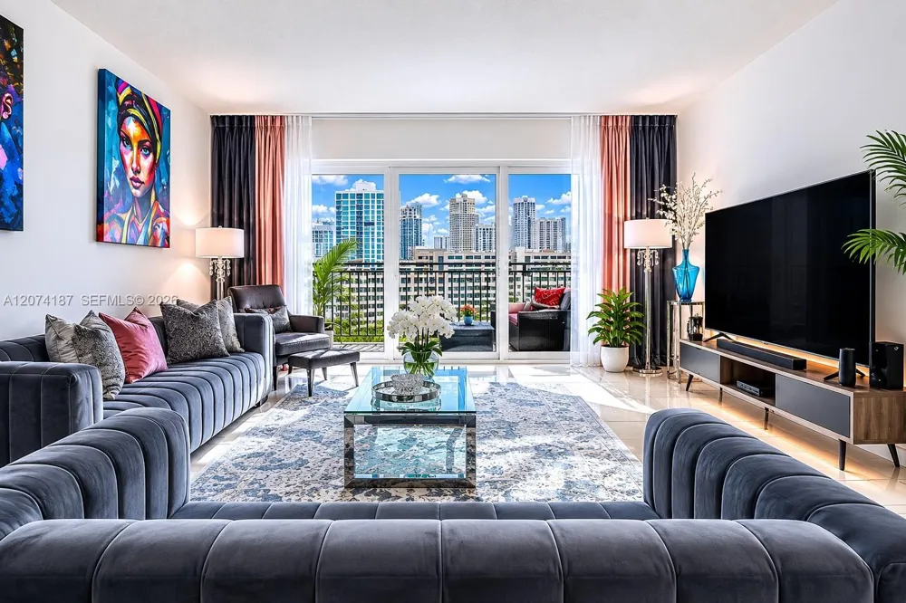 300 Bayview Dr #807 Sunny Isles Beach, FL 33160