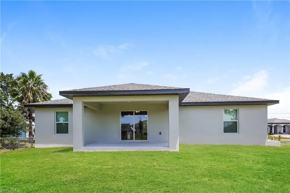 4211 21st Street SW Lehigh Acres, FL 33976