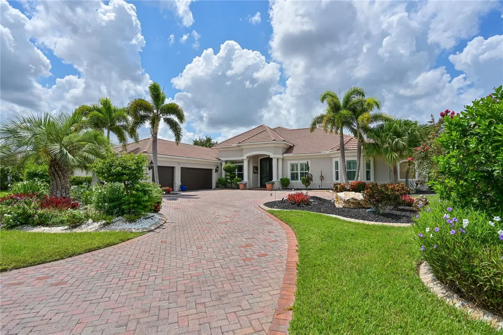 11515 SAVANNAH LAKES DRIVE Parrish, FL 34219