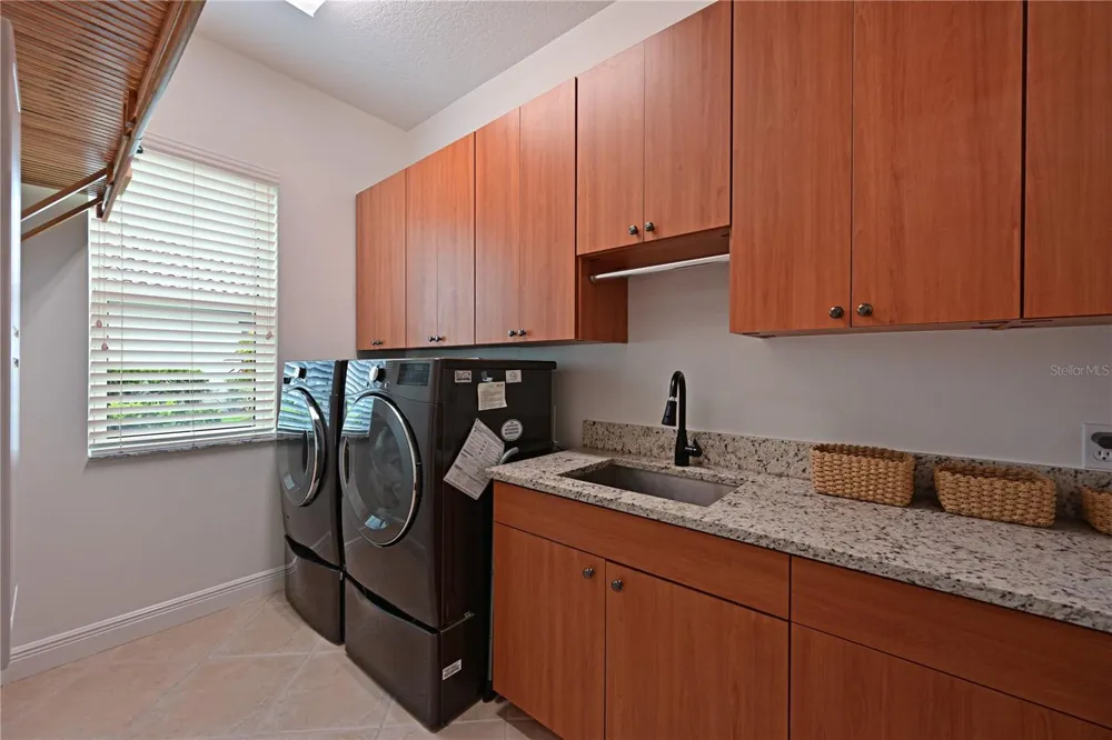 11515 SAVANNAH LAKES DRIVE Parrish, FL 34219