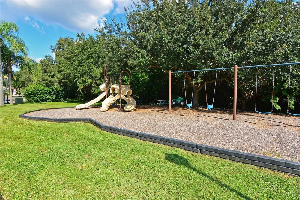 11515 SAVANNAH LAKES DRIVE Parrish, FL 34219