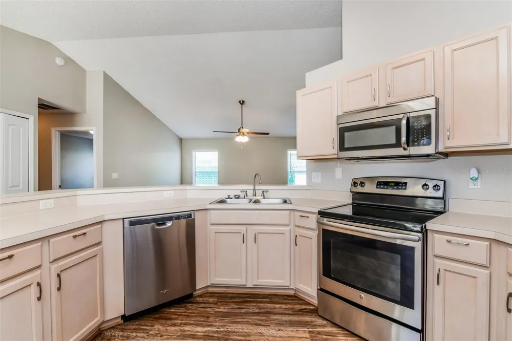 8615 CAVENDISH DRIVE Kissimmee, FL 34747