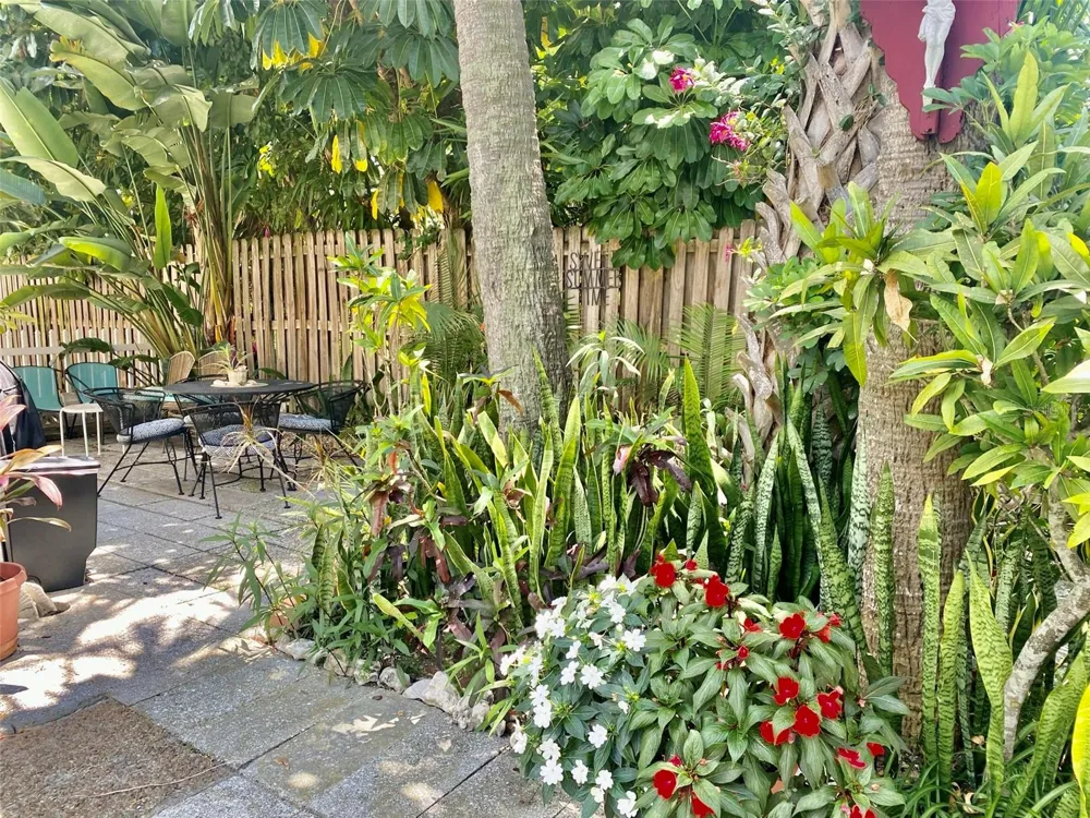 506 71ST AVENUE #4 St Pete Beach, FL 33706