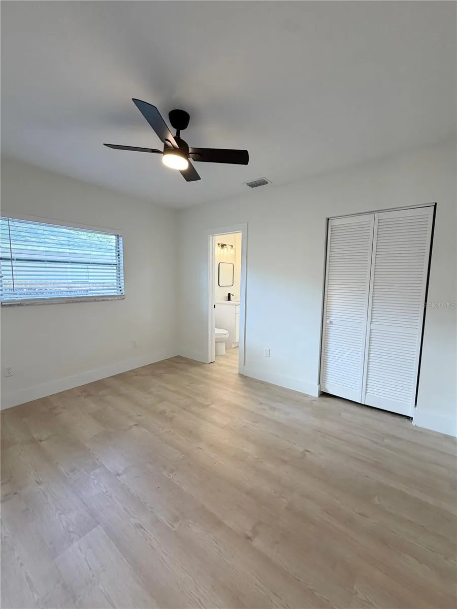 104 W LAMBRIGHT STREET Tampa, FL 33604