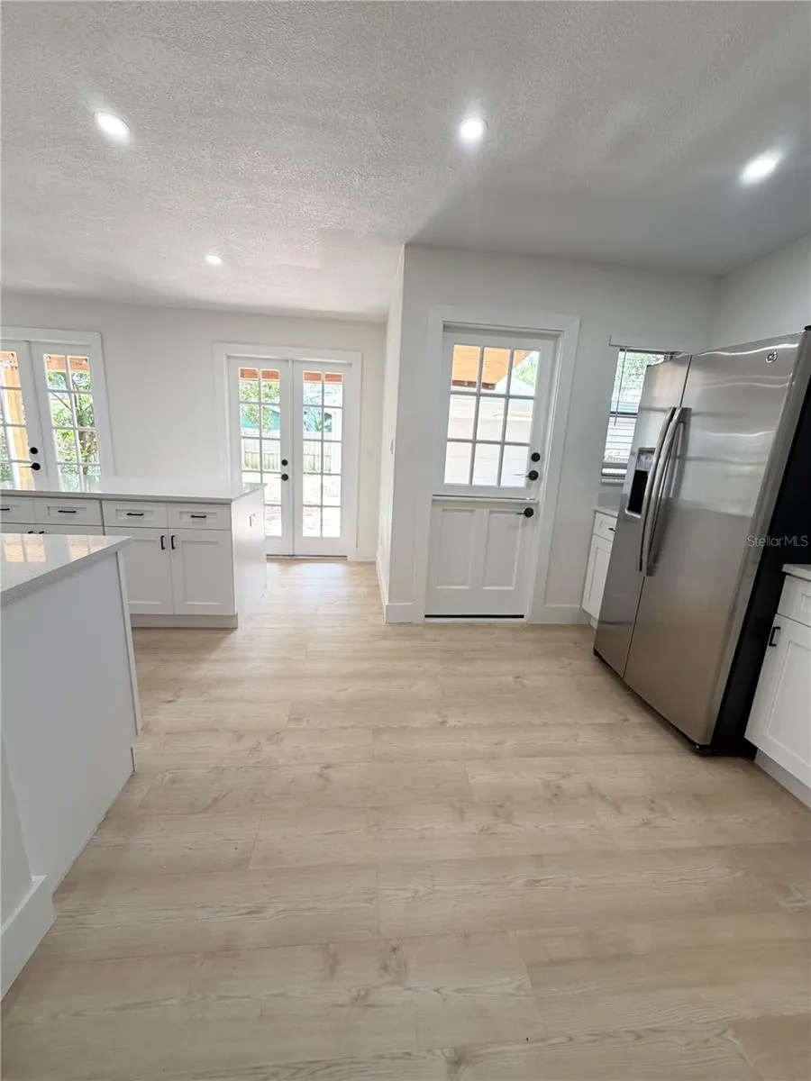 104 W LAMBRIGHT STREET Tampa, FL 33604