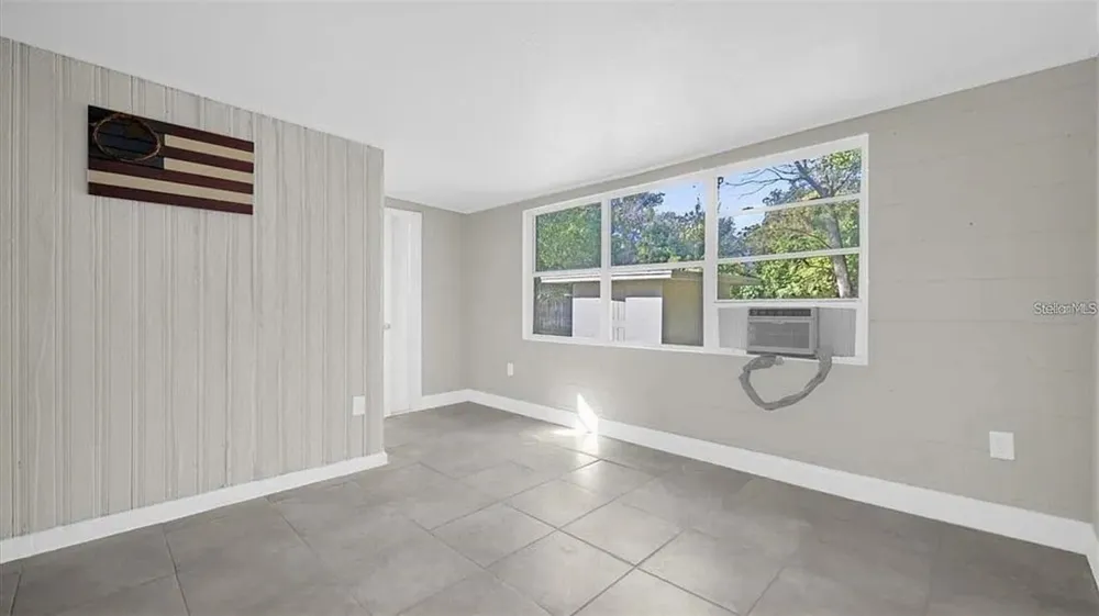 907 COLUMBIA STREET Orlando, FL 32805