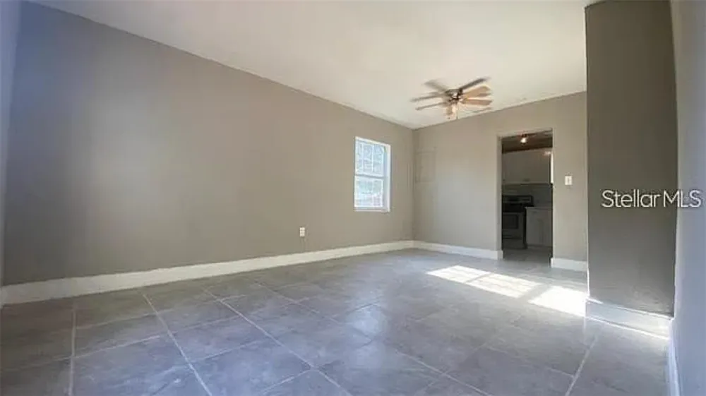 907 COLUMBIA STREET Orlando, FL 32805