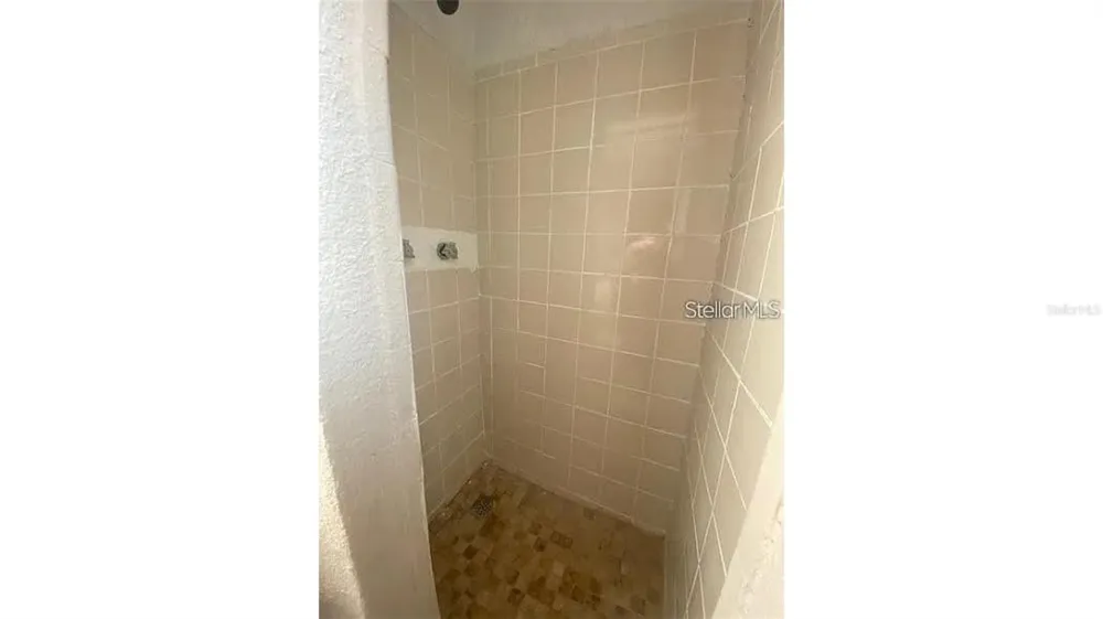 907 COLUMBIA STREET Orlando, FL 32805