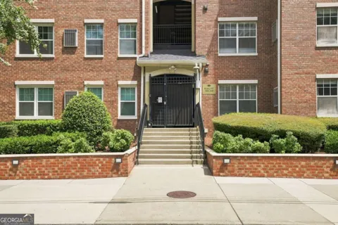 800 Peachtree ST NE