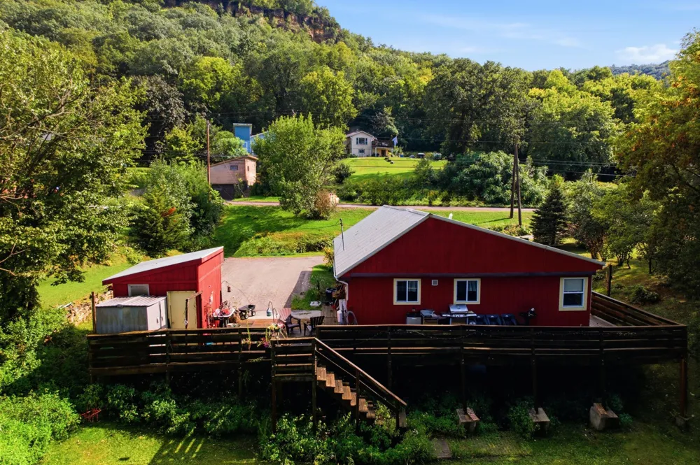 34810 Old Homer Road Winona, MN 55987