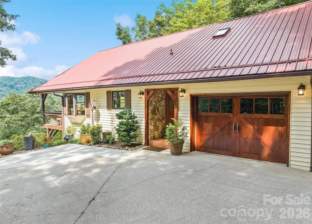 509 Deer Creek Trail Maggie Valley, NC 28751
