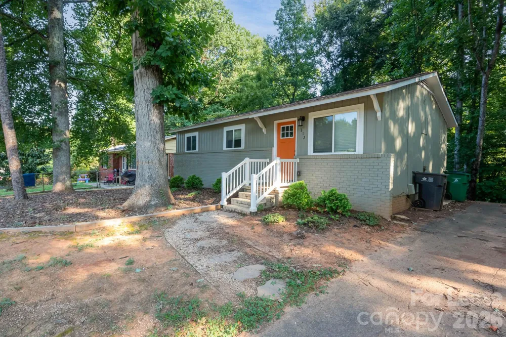 312 Glenrock Drive Charlotte, NC 28217