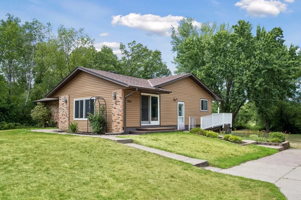 760 Shady Lane Big Lake, MN 55309