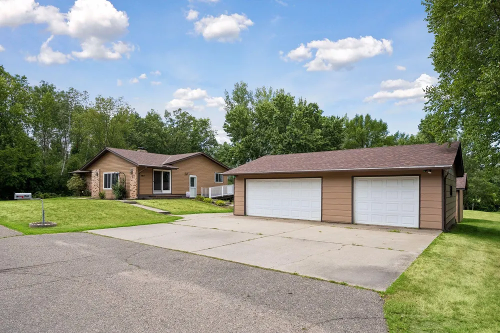 760 Shady Lane Big Lake, MN 55309