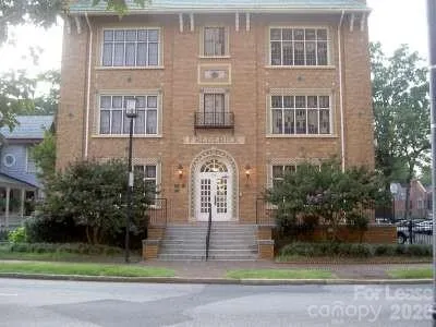 515 Church Street #204