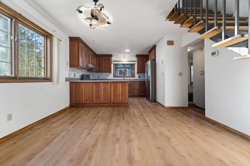 2023 Parkside Drive Saint Paul, MN 55119