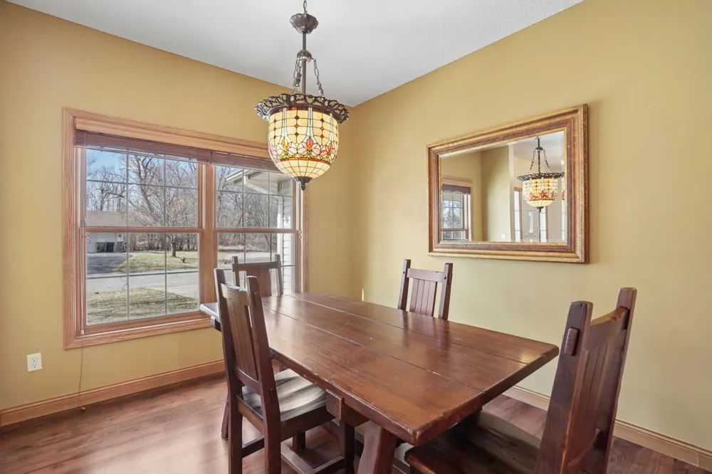 6102 Wildwood Way Monticello, MN 55362