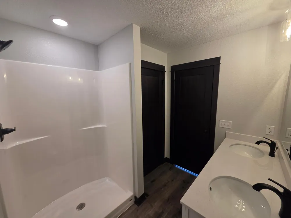 510 7th Street NW New Richland, MN 56072