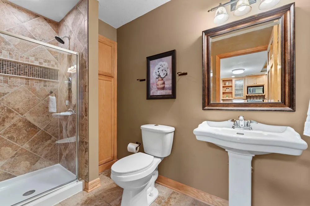 921 Bridle Creek Drive Jordan, MN 55352