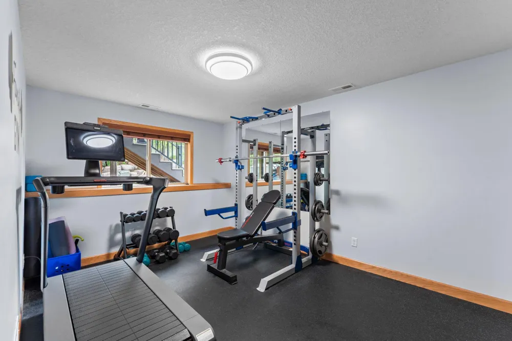 921 Bridle Creek Drive Jordan, MN 55352