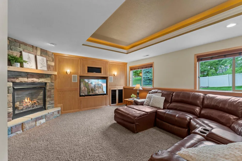 921 Bridle Creek Drive Jordan, MN 55352