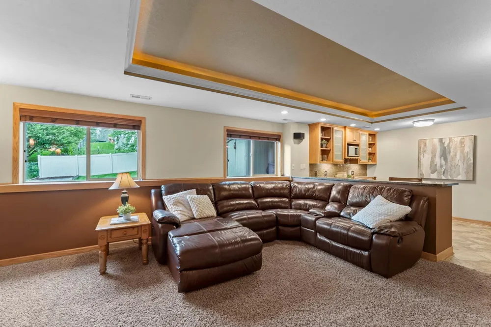 921 Bridle Creek Drive Jordan, MN 55352