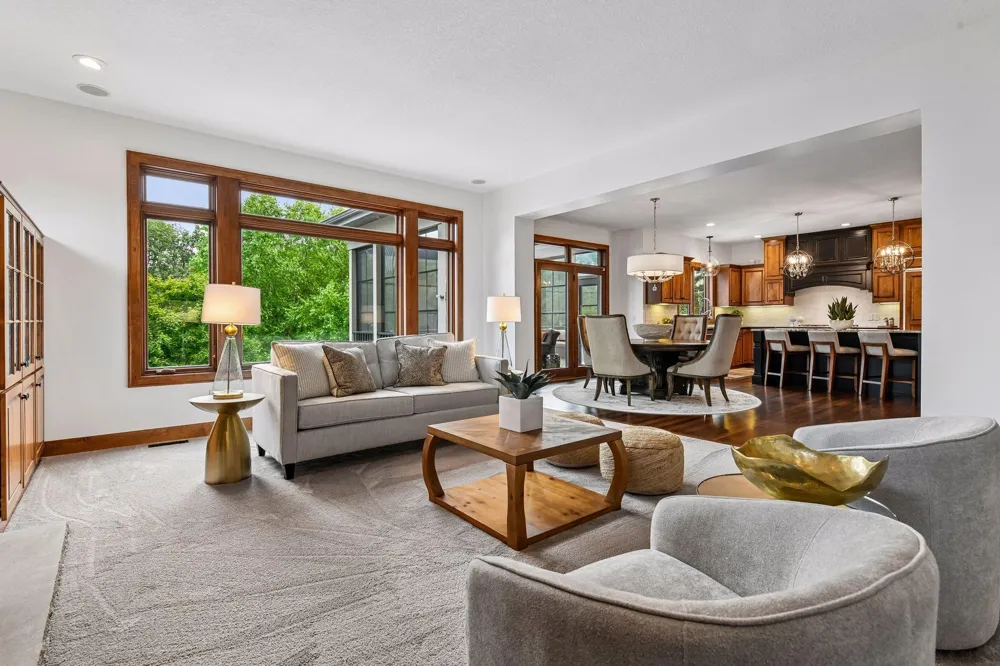 10053 Trails End Road Chanhassen, MN 55317