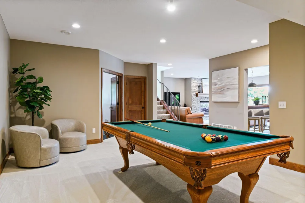 10053 Trails End Road Chanhassen, MN 55317