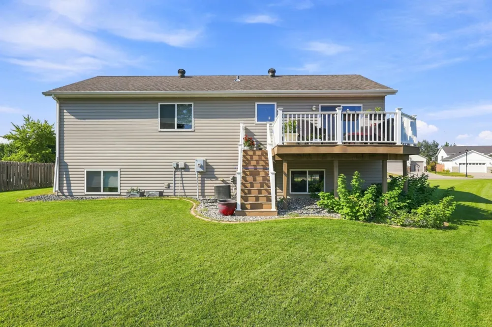 852 16th Avenue Court W West Fargo, ND 58078