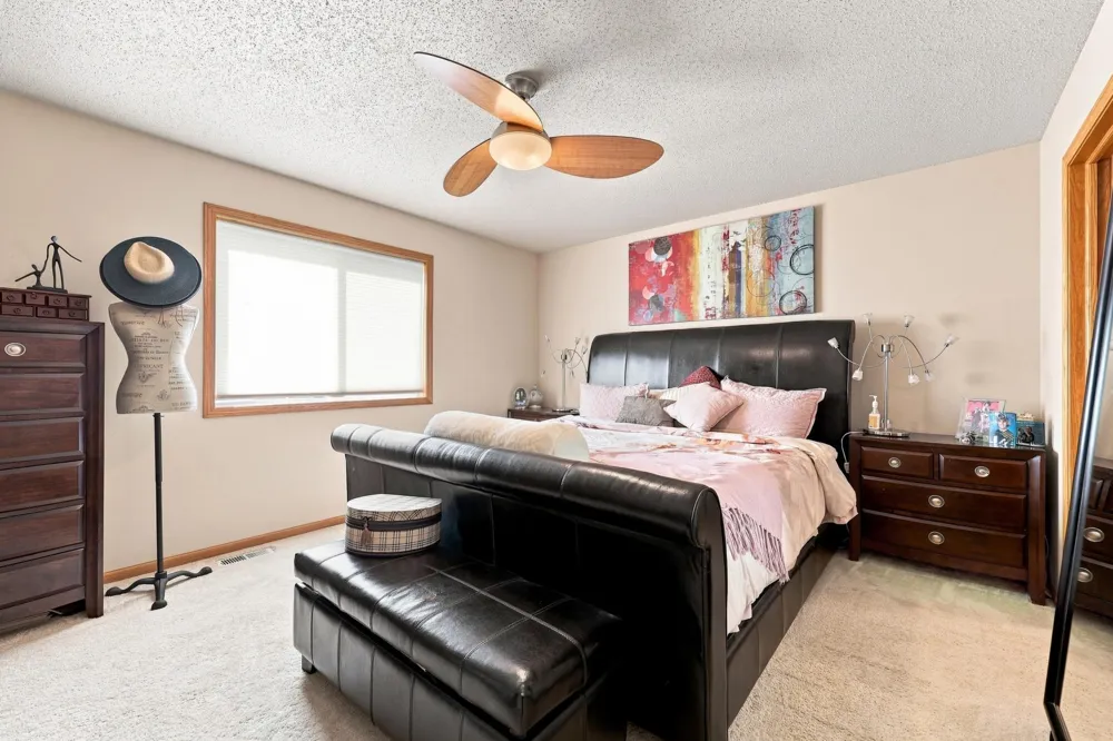 852 16th Avenue Court W West Fargo, ND 58078