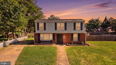 6802 FRIENDSHIP COURT