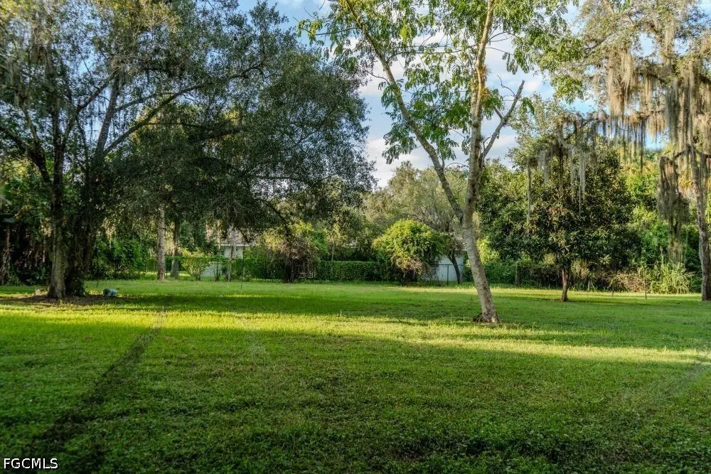 Washington Ave Labelle, FL 33935
