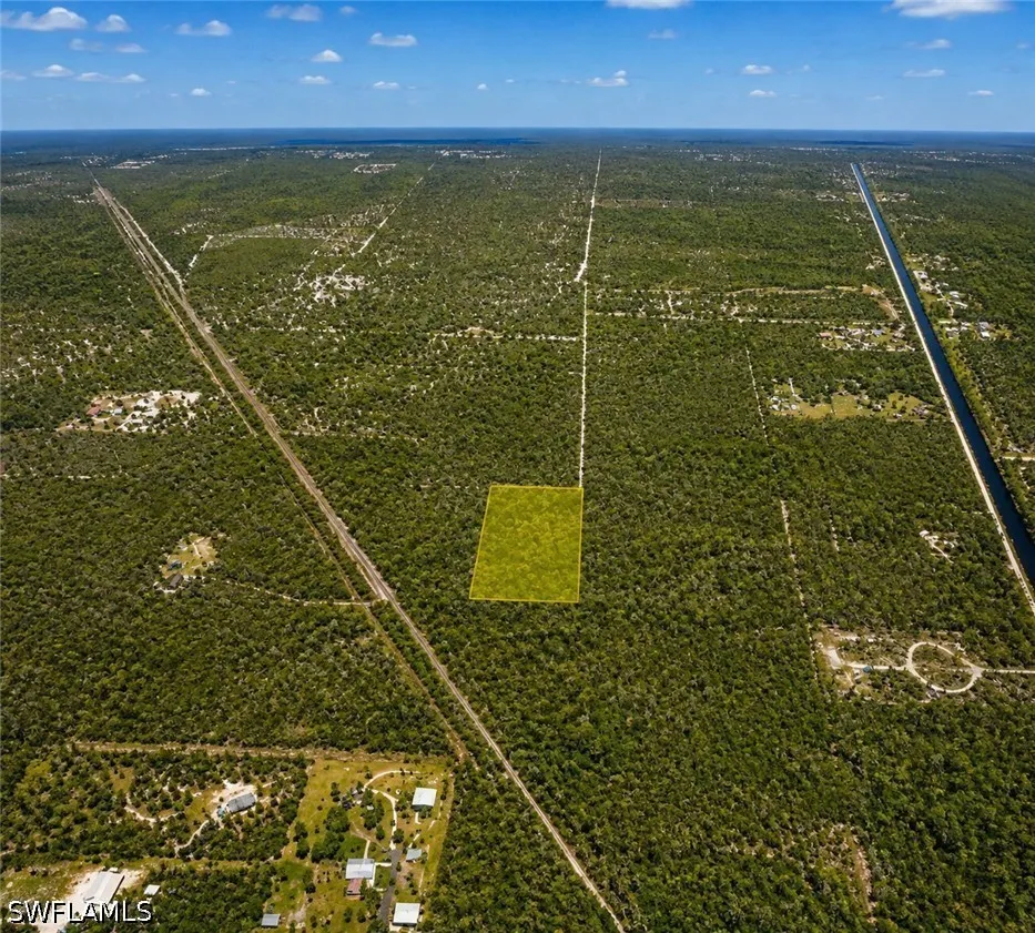 Woodland Grade Rd Naples, FL 34117
