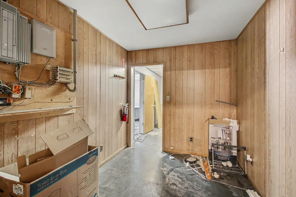 100 Aylworth Avenue South Haven, MI 49090