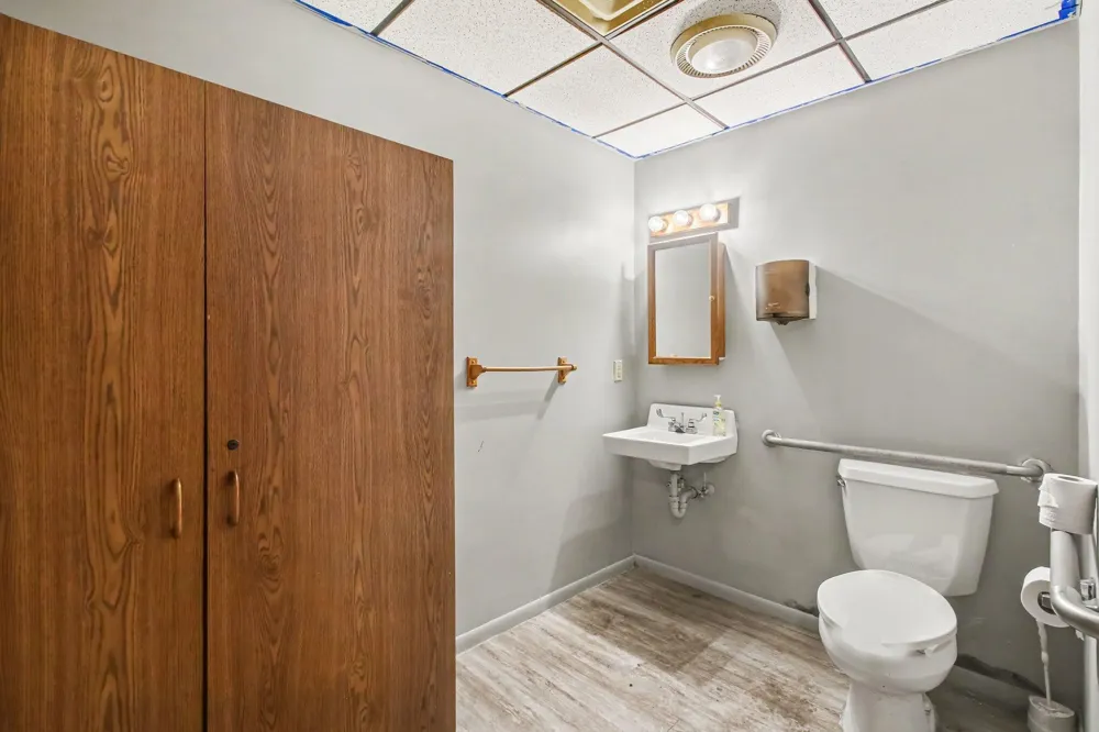 100 Aylworth Avenue South Haven, MI 49090