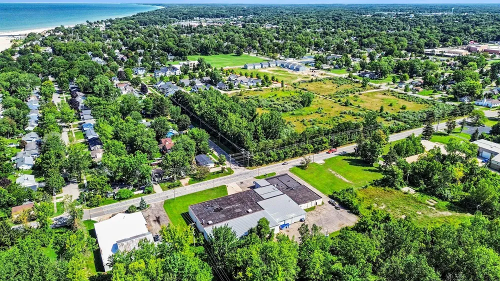 100 Aylworth Avenue South Haven, MI 49090