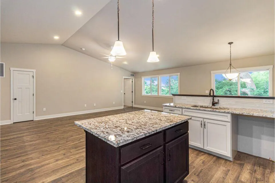 945 Ridgetop Circle Kalamazoo, MI 49009