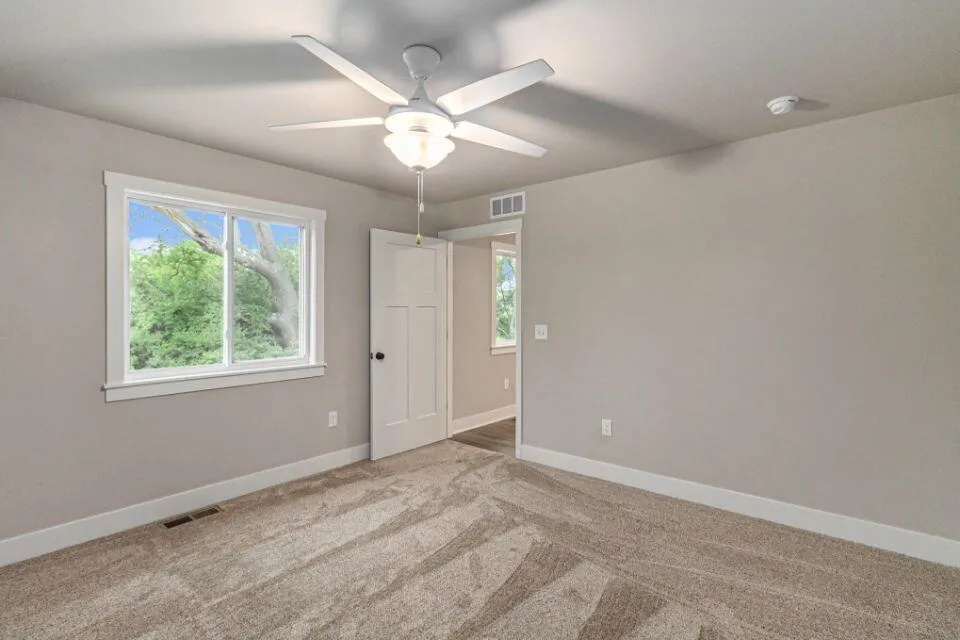 945 Ridgetop Circle Kalamazoo, MI 49009