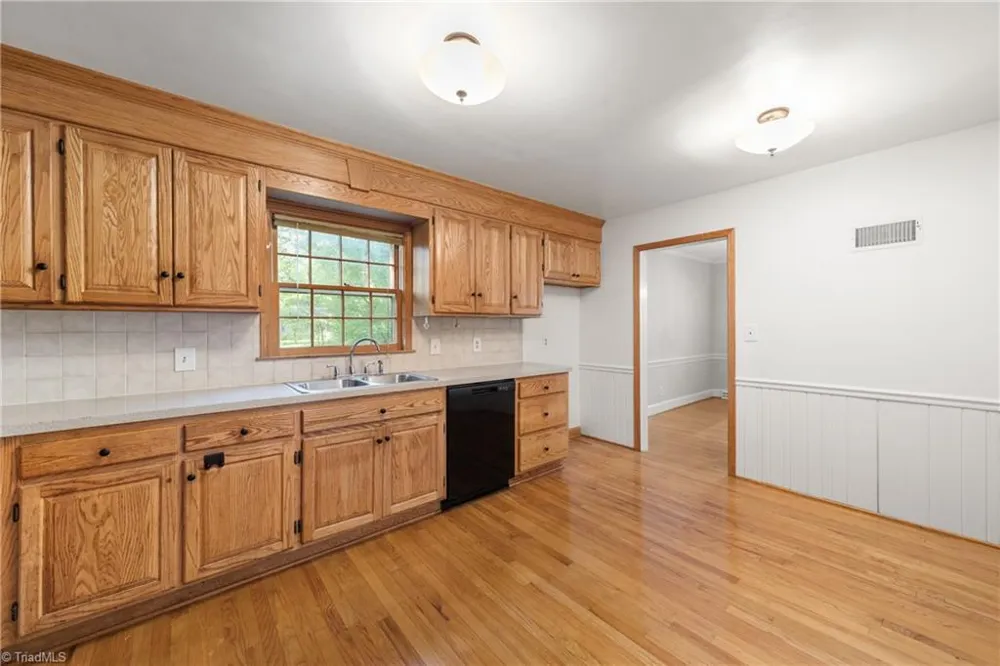 2971 Ormond Drive Winston-Salem, NC 27106
