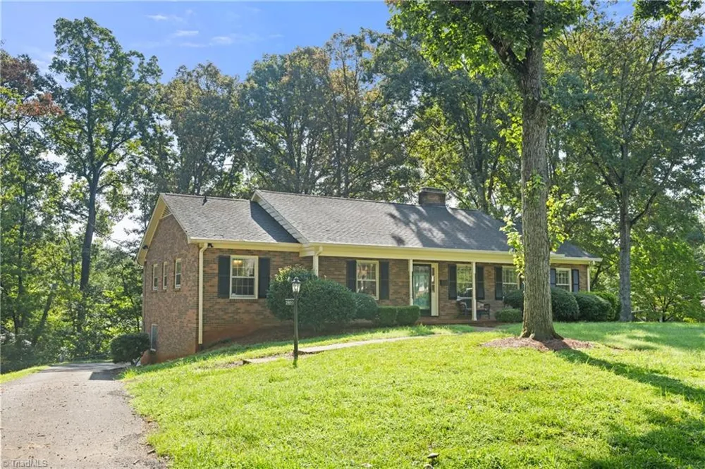 2971 Ormond Drive Winston-Salem, NC 27106