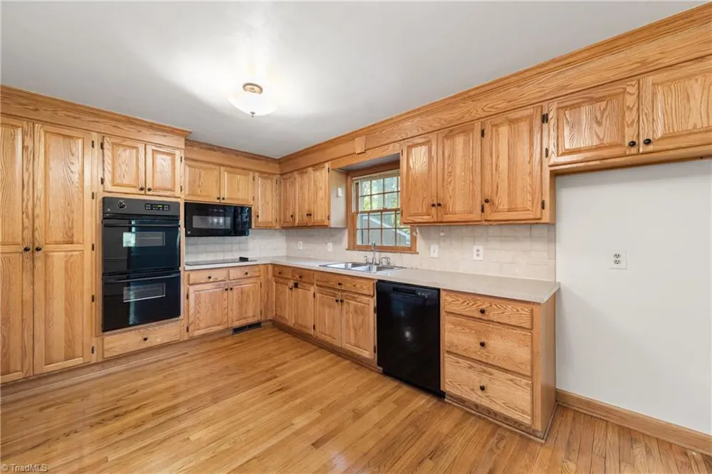 2971 Ormond Drive Winston-Salem, NC 27106