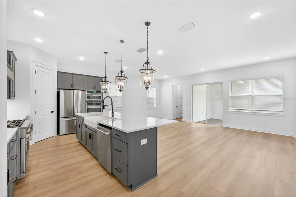 15174 FIELD DAISY DRIVE Winter Garden, FL 34787