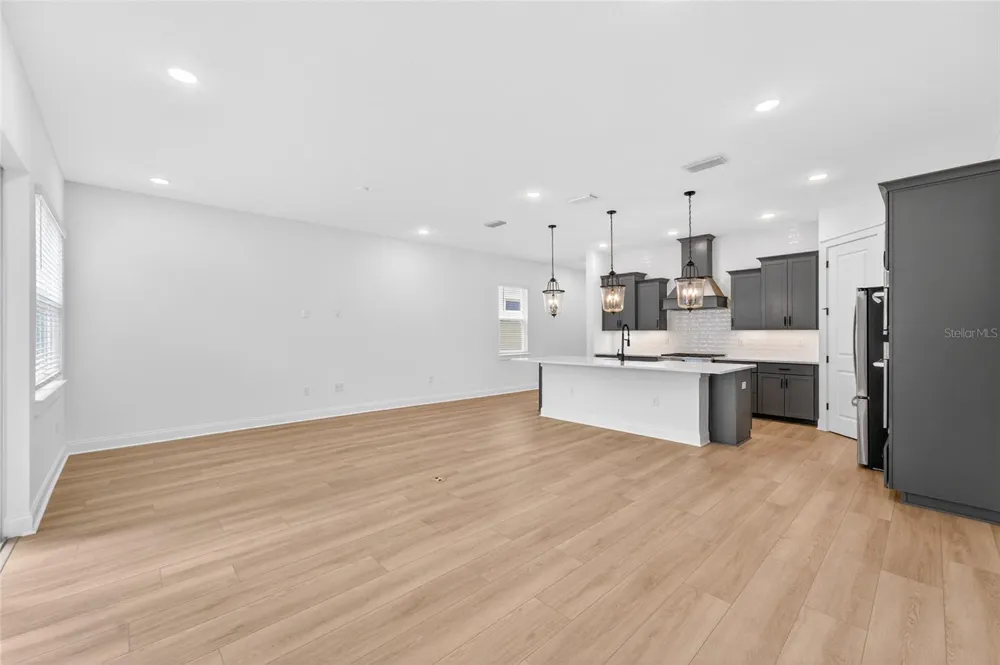 15174 FIELD DAISY DRIVE Winter Garden, FL 34787